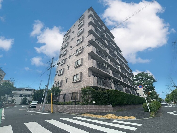 外観 ライフプランニングからローンまで、一貫してご説明させていただきます。お気軽にお問い合わせくださいませ。