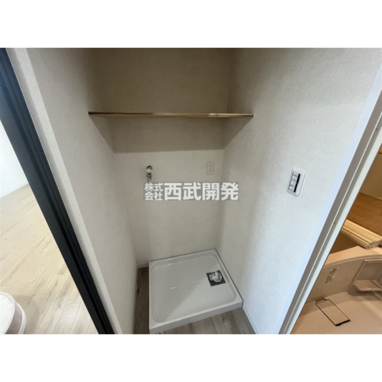 内装 
