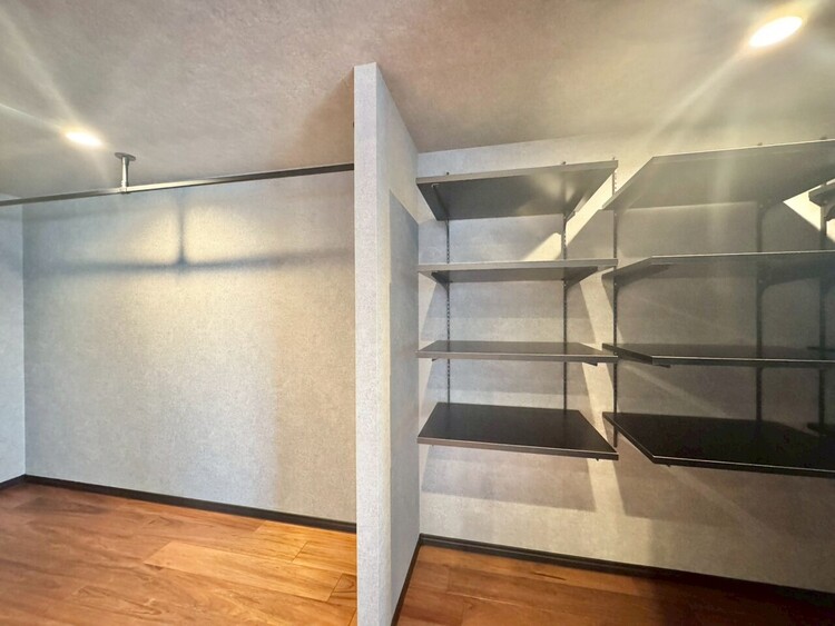 その他 家電やスーツケース、ストック品など何でも片付く嬉しい空間です。