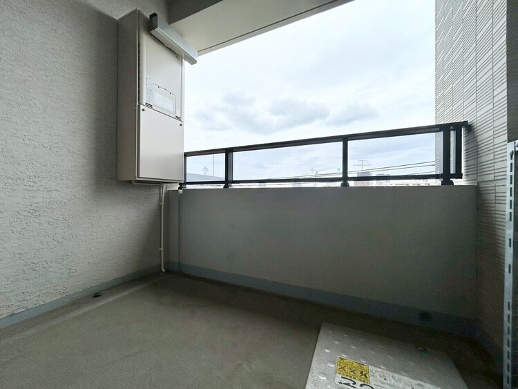 その他 朝の澄んだ空気や、夕方に吹く清々しい風を感じられるバルコニー。