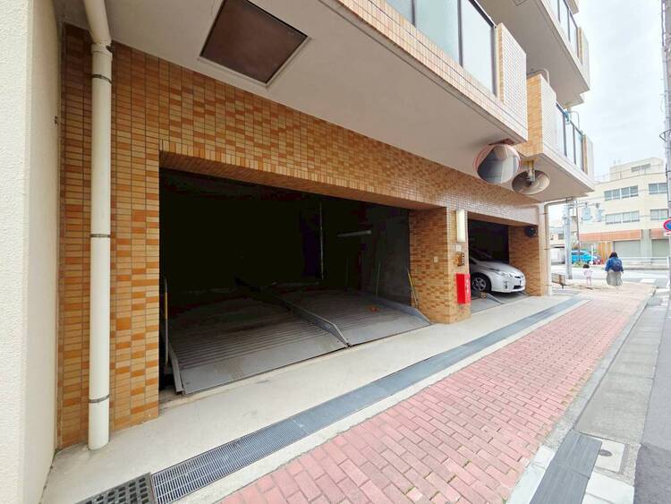 その他 駐車スペースが嬉しいですね。※空き状況は都度ご確認下さい。