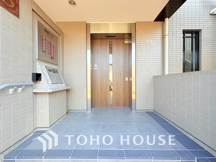 エントランス マンション入り口