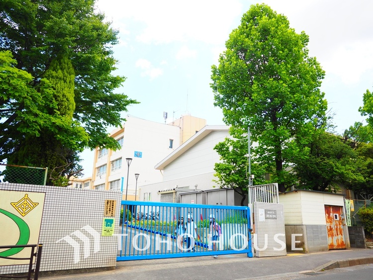 周辺 川崎市立南生田小学校　距離1000ｍ