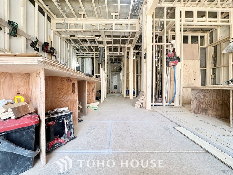 内装 ※改装中【LIVING】◆眩い◆光が燦々と入り、家族の笑顔を照らす。「いつまでも続いて」と願う夢のような毎日がここにある