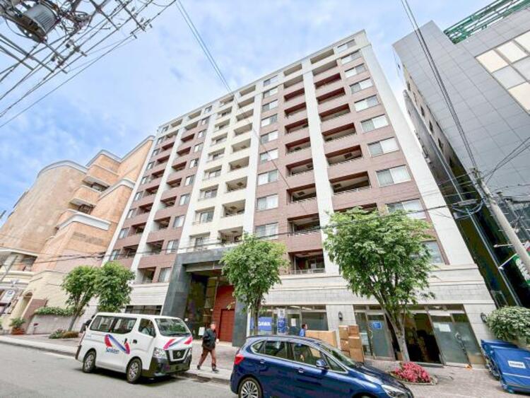 外観 緑に恵まれたエリアで、自然に包まれた穏やかな暮らしを実現！！緑の潤いを感じながらホッと生活できそう。四季の移り変わりを感じられる贅沢な空間で、暮らしの夢を育む、あらたな住生活をスタートしてみませんか？ 