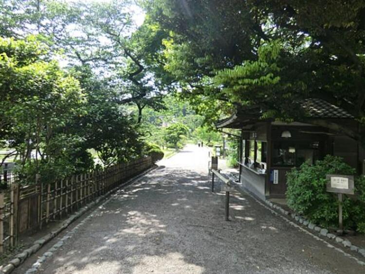 周辺 三溪園　350m