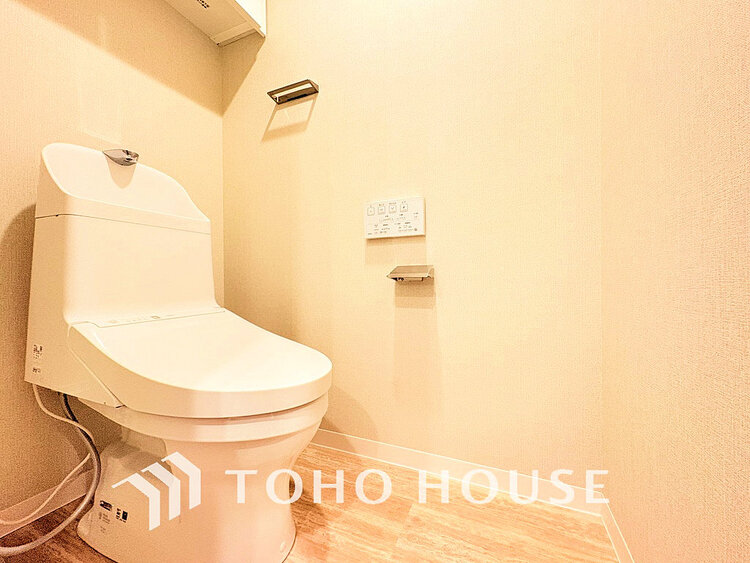 トイレ トイレには快適な温水洗浄便座付