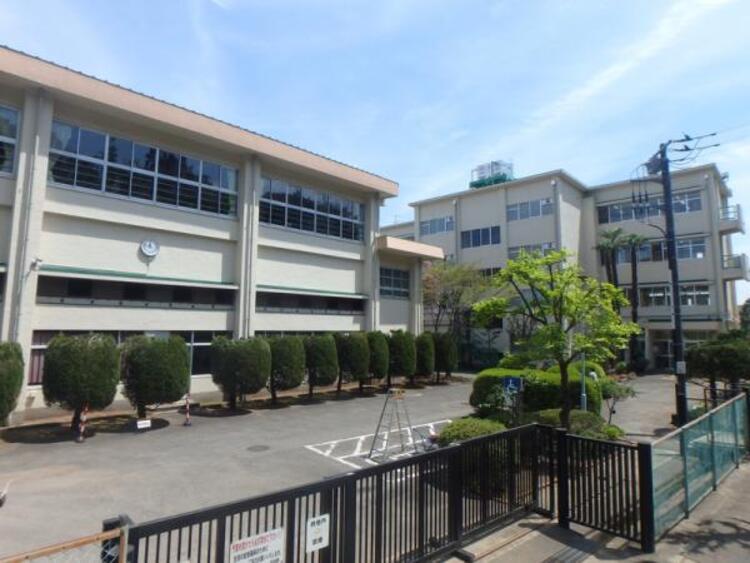 周辺 薬師中学校まで約750ｍ