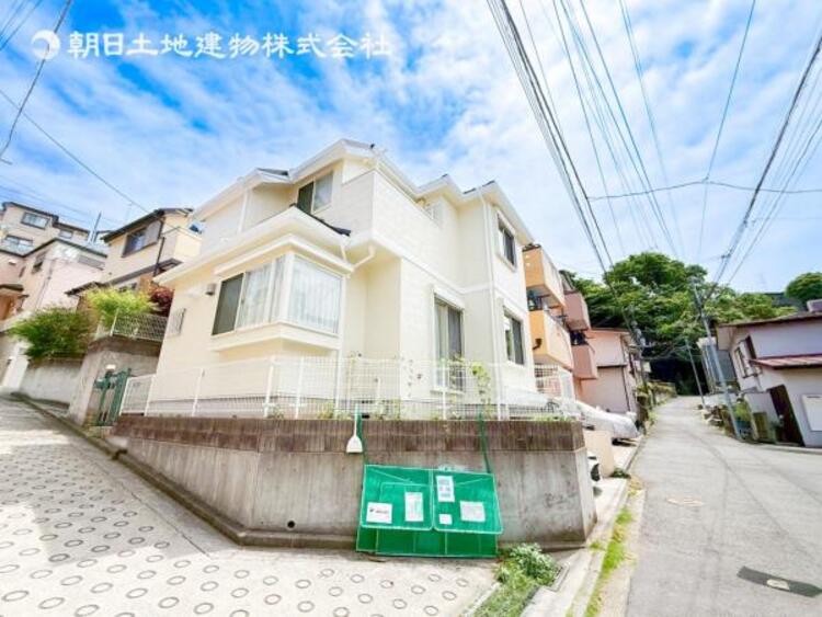 外観 空を広く感じる。緑が多いゆったり感のある安心の住環境です！！潤いのある環境でホッと生活できそうです！おしゃれな雰囲気や自然の潤いがあり、親しみやすさと個性を！街に新たな価値をもたらし続けてくれます！ 