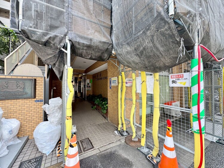 その他 上質感漂う玄関アプローチです。