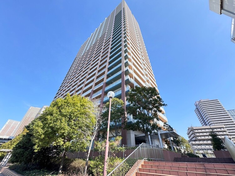 その他 飽きのこないシンプルモダンな外観です。
