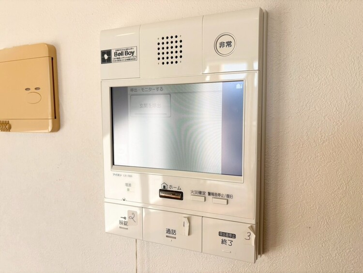 その他 誰が来てもわかる様にモニター付きインターホンを設置。