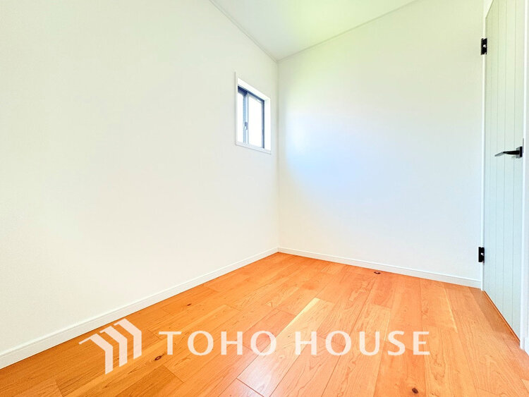 内装 家具の配置のし易い室内です。趣味の部屋としても充分な広さです