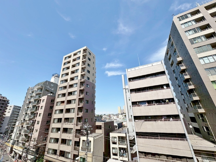 その他 眺望や窓からの景色が良いと、家で過ごす時間も快適です。
