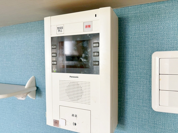 その他 誰が来てもわかる様にモニター付きインターホンを設置。