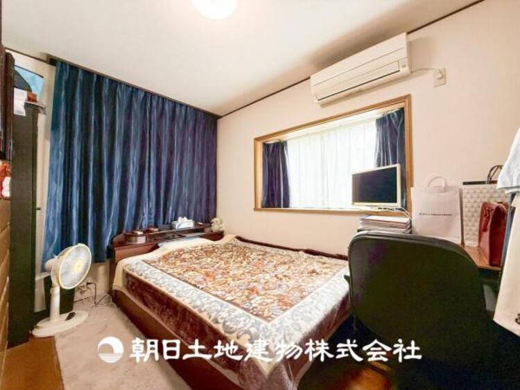 内装 【居室】設計者のセンスが求められる大切な空間だからこそ、落ち着いて過ごせる癒しと寛ぎの空間が欲しい。そんな願いを叶えました。