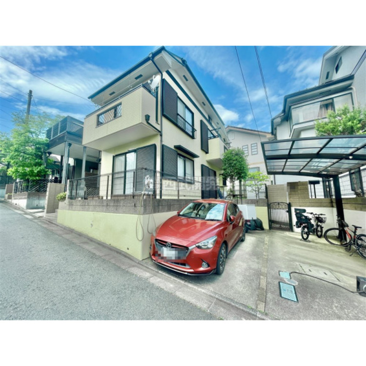 外観 前面道路が広く、駐車が苦手でも停めやすいです