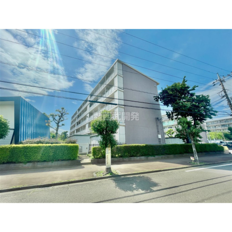 外観 穏やかな住環境、南に面したマンション