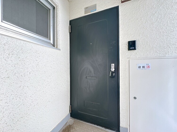 玄関 玄関を開ければ、そこは安らぎのご自宅。