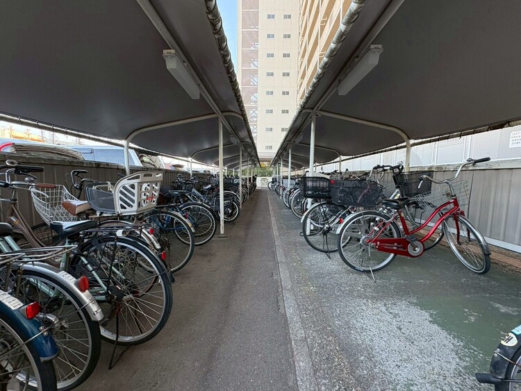 その他 きちんと整備された駐輪場。住む方の心遣いが感じられます。