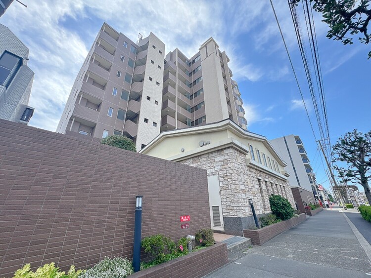 外観 現地に足をお運びいただいた際には、周辺散策などをお勧めいたします。