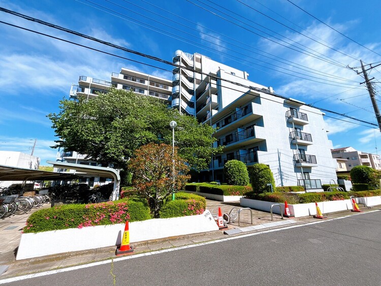 外観 現地に足をお運びいただいた際には、周辺散策などをお勧めいたします。