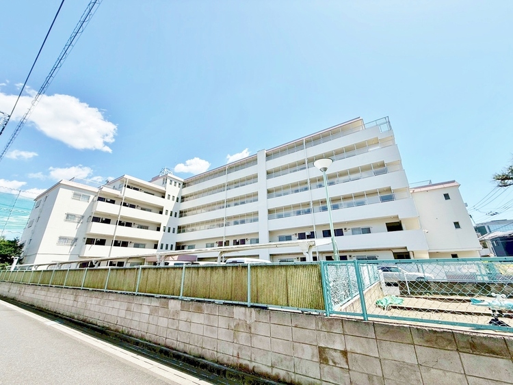 外観 資料には掲載していない情報が、現地にはたくさんあります。是非一度、現地をご確認ください。