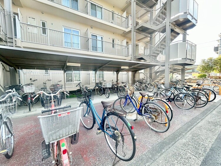 その他 駐輪場も綺麗に整頓されています。※空き状況は都度ご確認下さい。