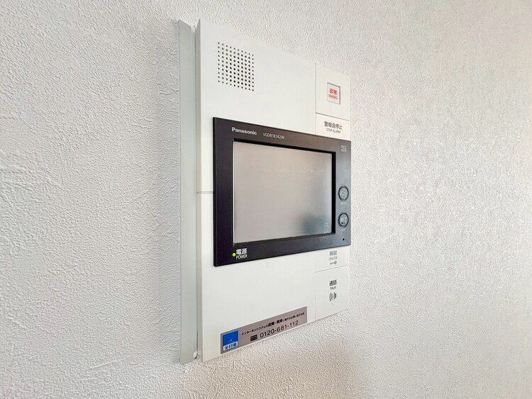 その他 誰が来てもわかる様にモニター付きインターホンを設置。