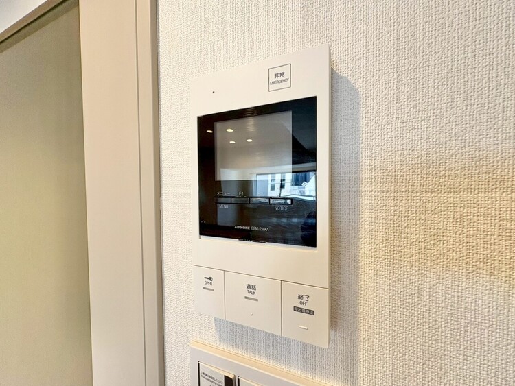 その他 誰が来てもわかる様にモニター付きインターホンを設置。