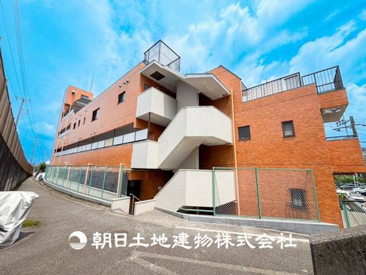 外観 【外観写真】表現された空間はたくさんの光を浴び、風を感じ、暮らしの時間を豊かにしてくれます。
