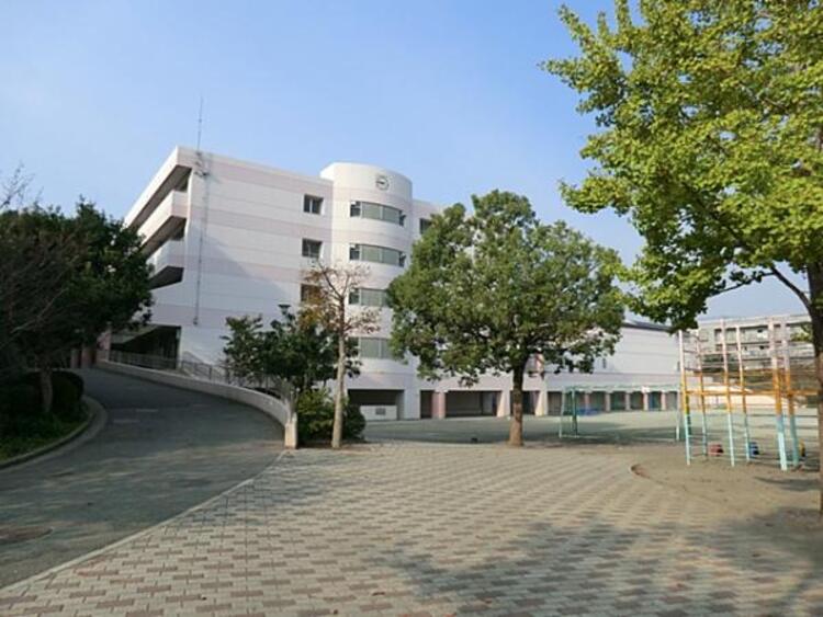 周辺 横浜市立西が岡小学校まで約220ｍ