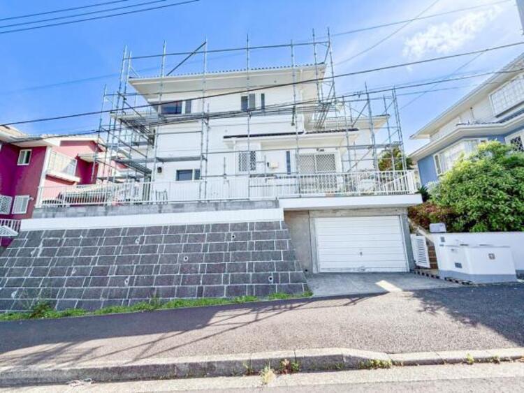 外観 毎日のお散歩も楽しく緑に恵まれた静かな住環境となります！！！伸び伸びスローライフを叶えてくれる物件！自然豊富な季節の移ろいを身近に感じられる環境は空間に彩りを添えておしゃれな住空間を作り上げます！ 