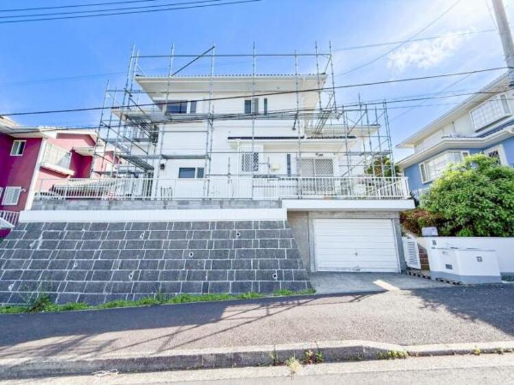 外観 自慢したくなるマイホーム！流行に左右されない上質な佇まい！！　満たされる時間をじっくり堪能できそうです　洗練されたものにふれることでもっともっと『おうちじかん』が充実したものになるでしょう！ 