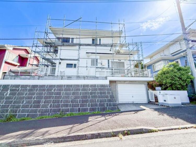 外観 閑静な住宅地の立地の為、気持ちよく過ごすことが出来そうです！やさしい陽とやわらかな風が生活を彩ります　ゆとりがあり、心地よく落ち着いて過ごせる日常は次世代にもつなげていきたい大切な資産です！ 
