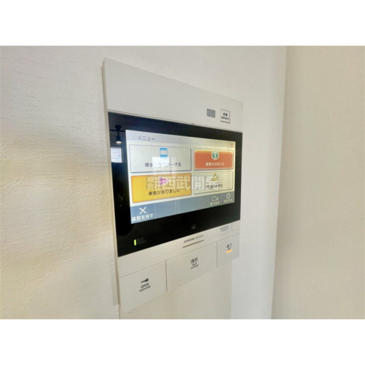 設備 録画機能搭載のカラーモニター付きインターフォンです。留守の時に誰が来たかわかるって、ちょっとした安心です。