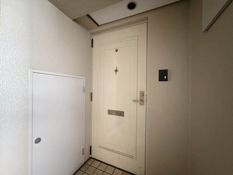 玄関 玄関を開ければ、そこは安らぎのご自宅。
