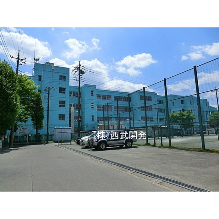 周辺 新座市立第五中学校(約1300m)