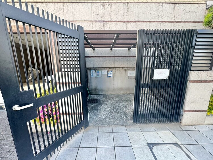 その他 ゴミ置場。綺麗に管理されております。
