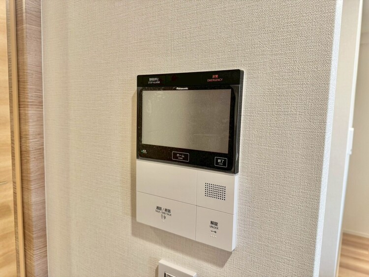 その他 誰が来てもわかる様にモニター付きインターホンを設置。
