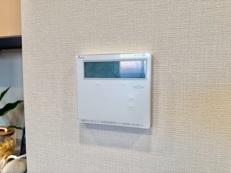 その他 見やすい画面で操作しやすい給湯パネル。