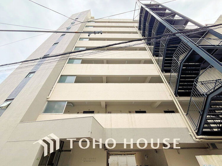 外観 〜最上階9階角部屋〜南向きで陽当たり・眺望良好〜新規内装フルリフォーム済マンション〜