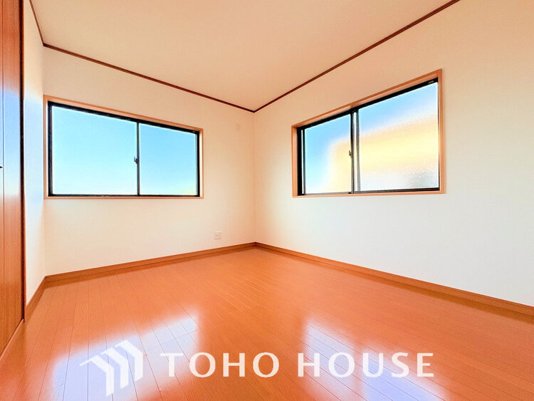 内装 家具の配置のし易い室内です。趣味の部屋としても充分な広さです