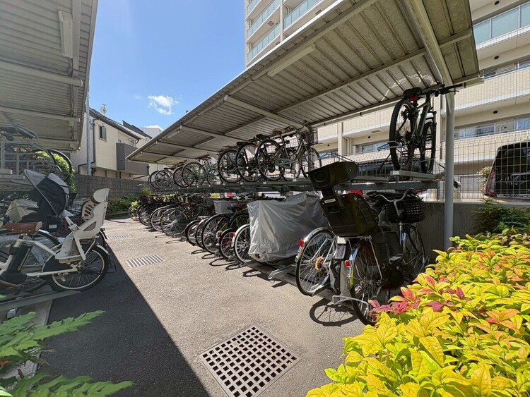 その他 駐輪場も綺麗に整頓されています。※空き状況は都度ご確認下さい。