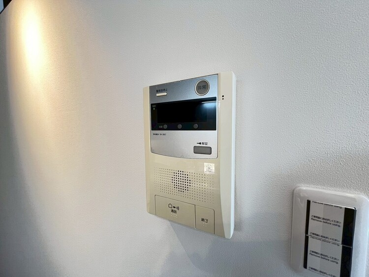 その他 誰が来てもわかる様にモニター付きインターホンを設置。