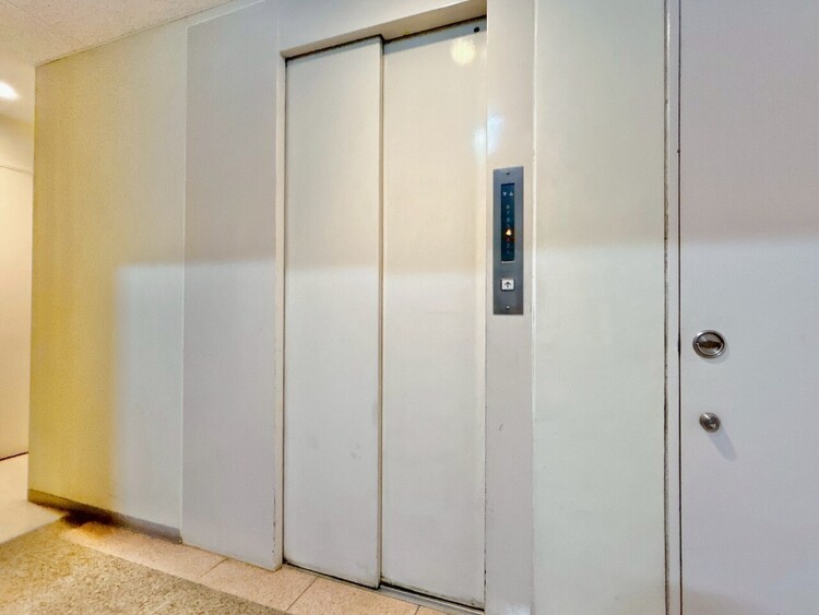 その他 エレベーター完備のため荷物が多くなっても安心。