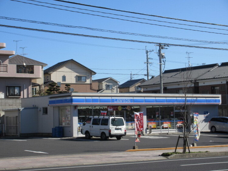 周辺 【ローソン吉野花棚店】飲食品、日用品を取扱うコンビニエンスストアー 徒歩 約2分（約160m）