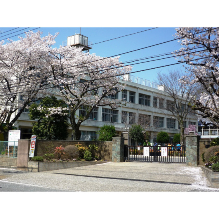 周辺 黒須小学校(約220m)