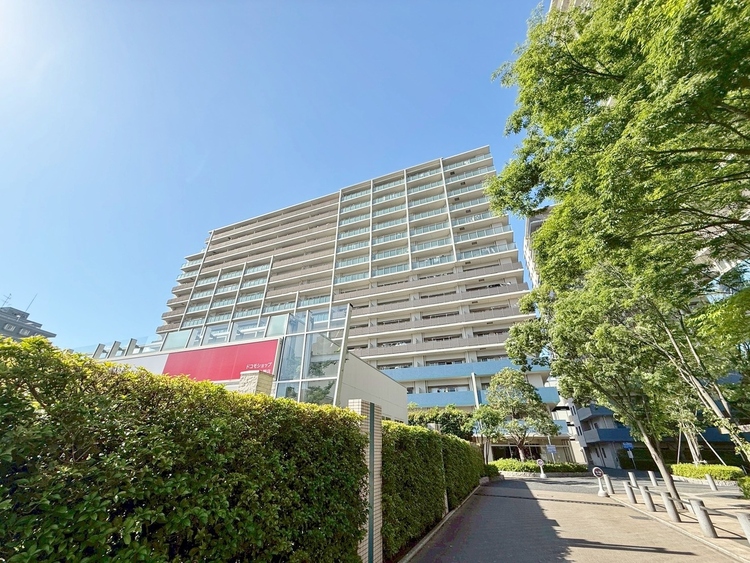 外観 ライフプランニングからローンまで、一貫してご説明させていただきます。お気軽にお問い合わせくださいませ。