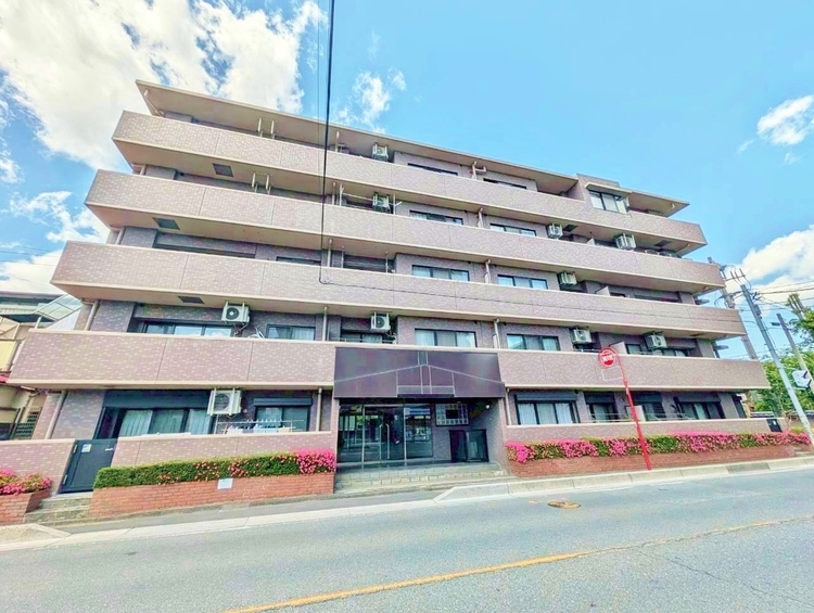外観 資料には掲載していない情報が、現地にはたくさんあります。是非一度、現地をご確認ください。